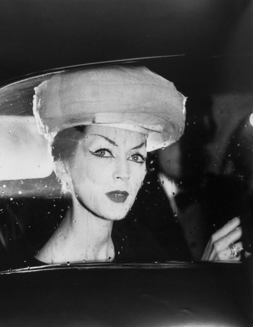 Dovima-RichardAvedon-SrtaJara