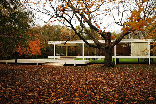 Farnsworth-house-mies-van-der-rohe-in-srtajara2