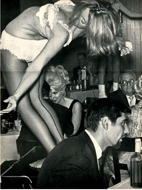 go-go girl-Joe Namath-1967-in-Srta. Jara