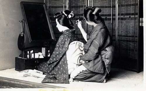 geisha-dresses-vintage